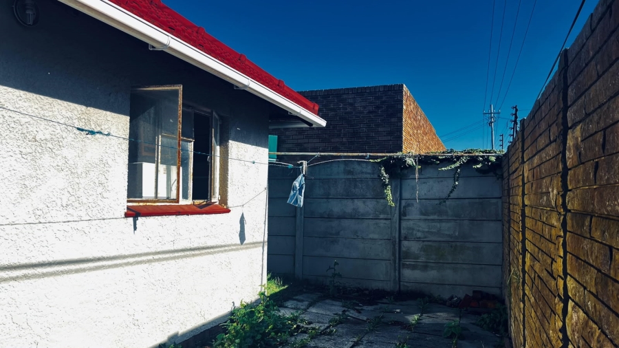 To Let 3 Bedroom Property for Rent in Pinelands Western Cape